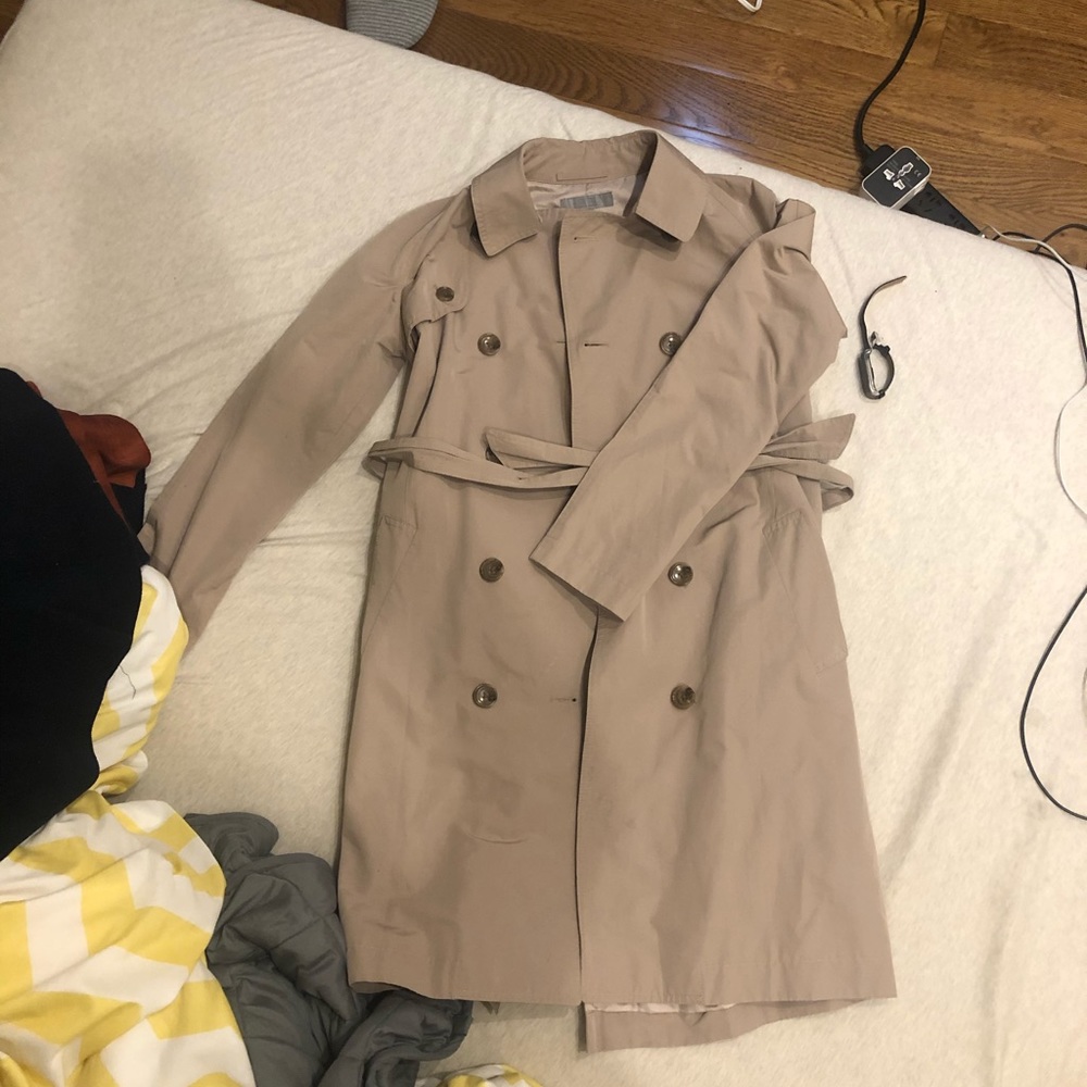 Uniqlo trench coat caramel